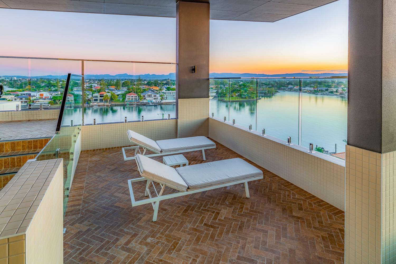 Peninsular Aparthotel